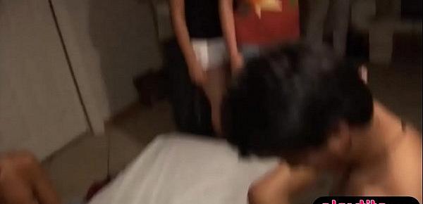  College teens are so horny they end up in a groupsex party